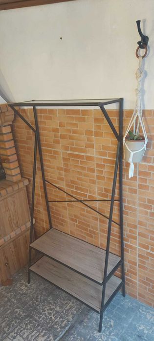 Cavalete com sapateira