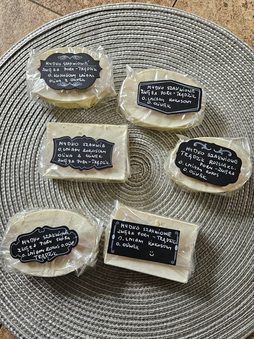 Mydło naturalne- szalwiowe - zwęża pory