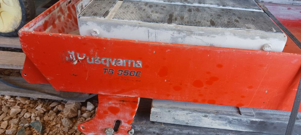 Máquina de cortar cerâmicos e ladrilhos HUSQVARNA TS350E