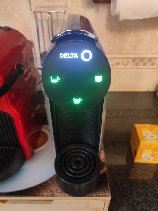 Máquina de café delta Q mini cool cinzento