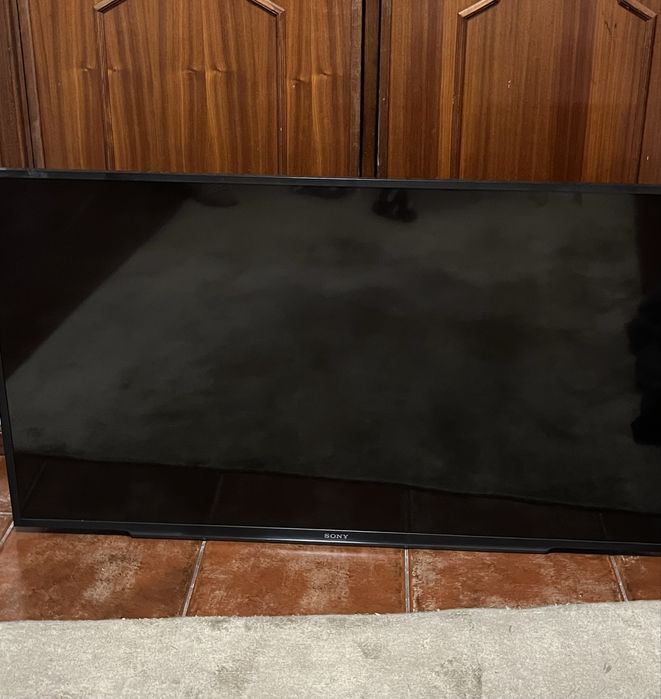 Televisão Sony 48”