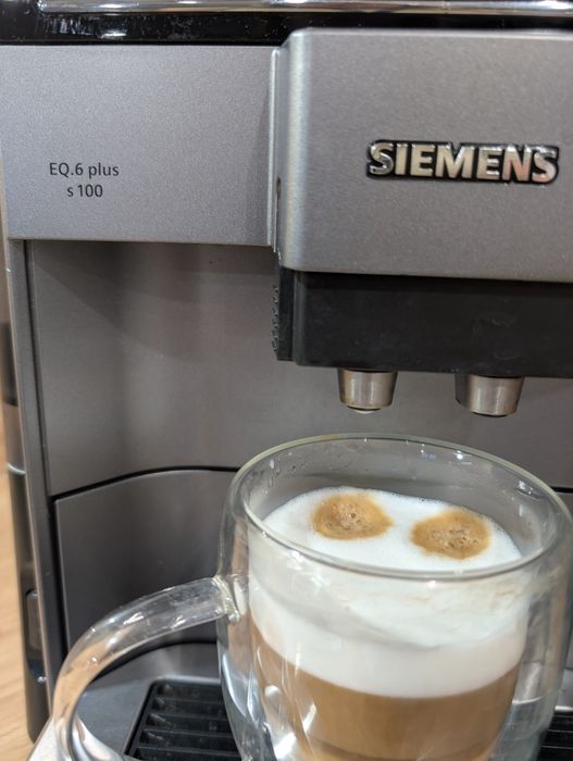 Ekspres do kawy Siemens EQ.6 Plus s100