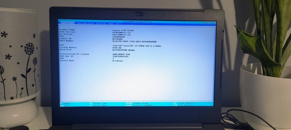 Laptop Lenovo V130-14IKB (81HQ00DGPB), i5, M2, Win 10 Pro