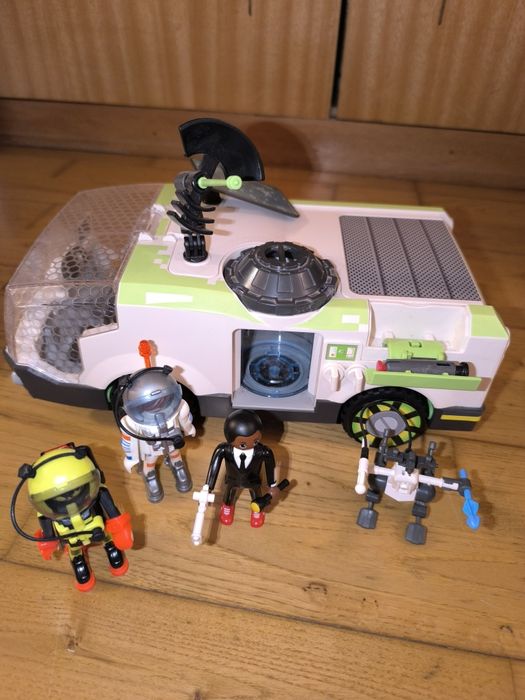 Playmobil super 4 carro camaleão com gene + 2 bonecos astronautas