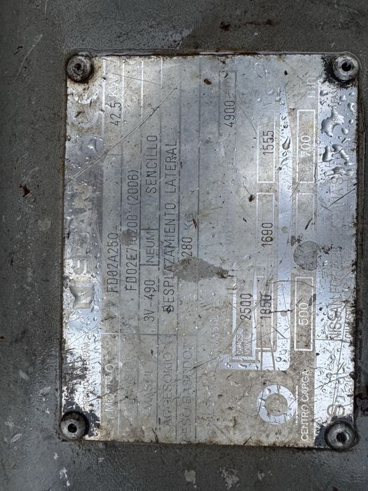 Empilhador Diesel NISSAN 2,5 Ton (usado)