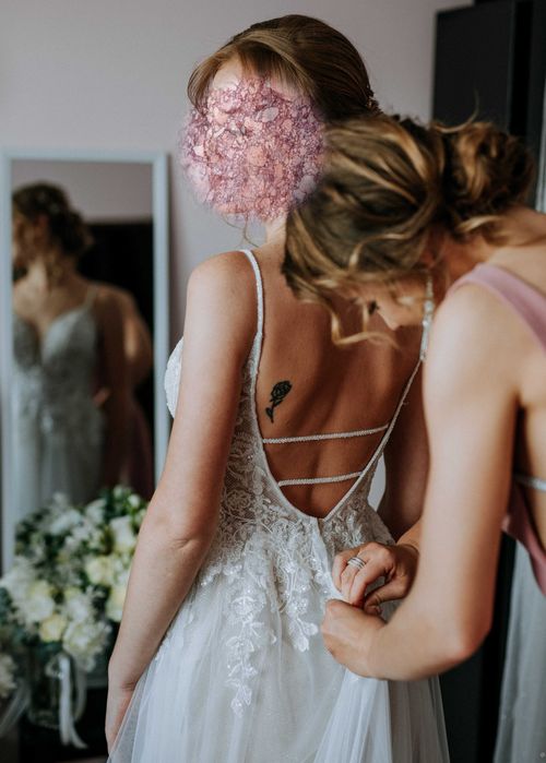 Suknia ślubna Essense of Australia D3281