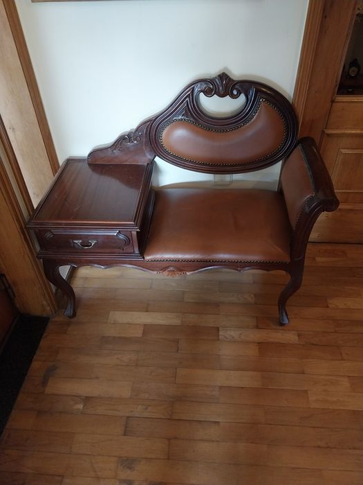 Mesinha com cadeira para telefone - Vintage