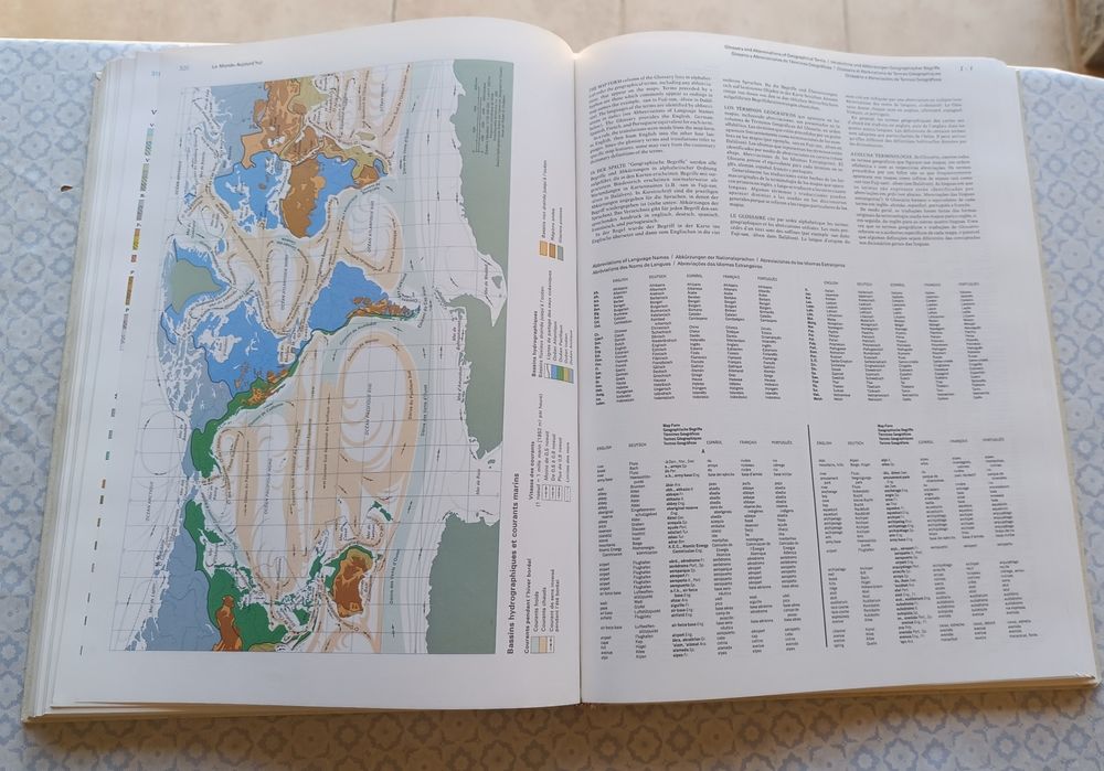 Atlas Universalis , Encyclopedia Universalis -France