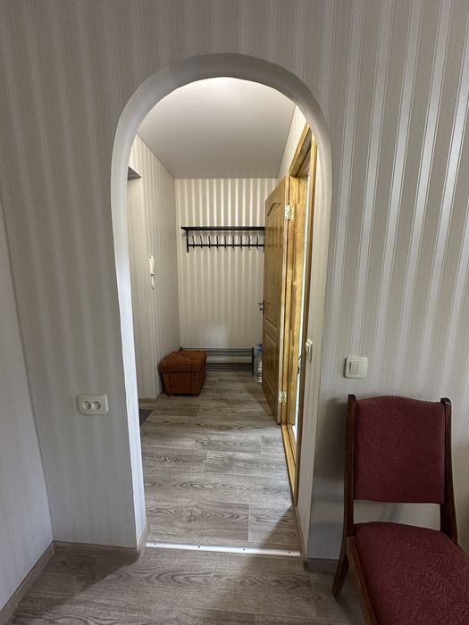 Здам  1 кімнатну на довгостроково