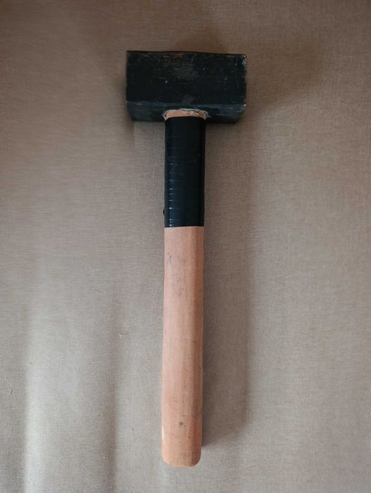Кувалда молоток 2000 г
