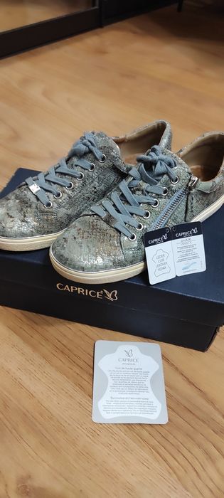 Кросівки, снікерси Caprice лазерна шкіра 37.5, 24.5 см