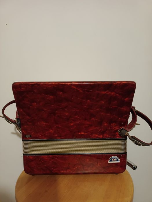 Akordeony Barcarolla 80b