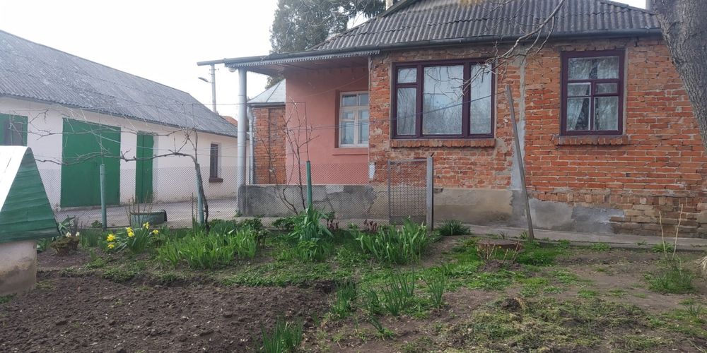 Продається будинок+земельна ділянка район Виставка