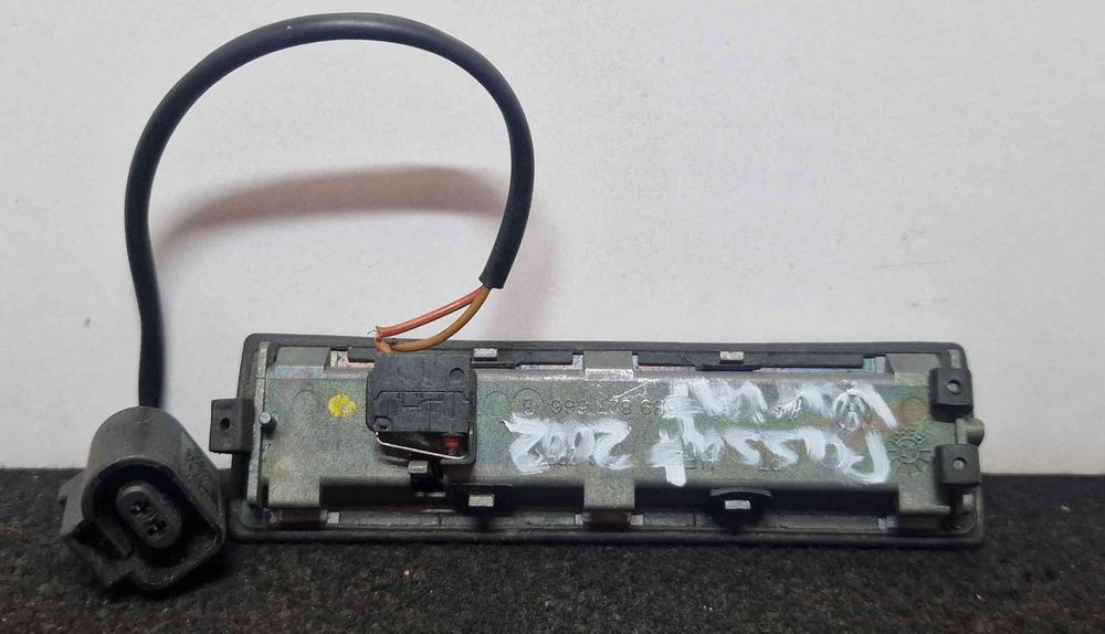 Botão / Interruptor de Abertura da Mala VW PASSAT B5.5 Variant (3B6) ano 2002