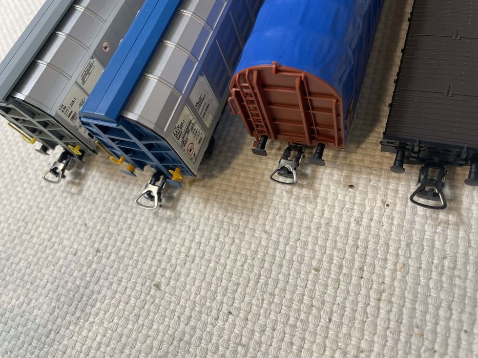 Wagony trix skala H0