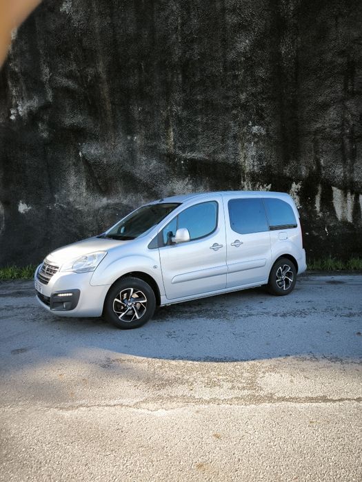 Peugeot Partner 5 lugares versão Tepee 1.6HDI