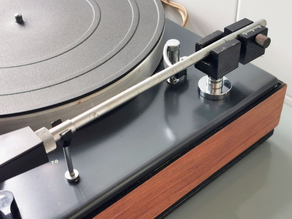 Lenco B52 - Gira discos / prato vinil