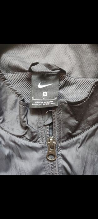 Nike bv6881-060 (Ветровка-куртка)