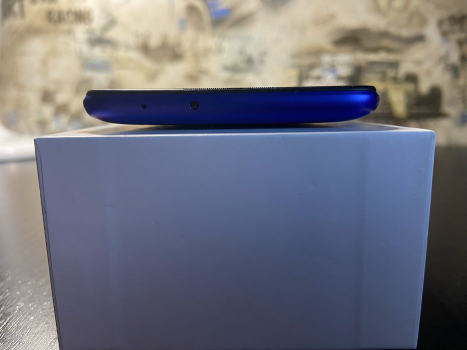 Телефон redmi 9,в майже ідеальному стані(все зображено на фото).