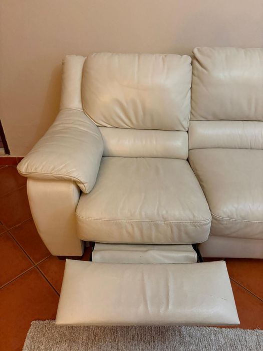 1 Sofá Grande e 1 Sofá Pequeno