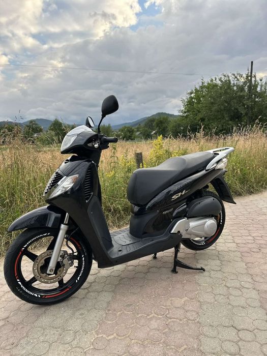 Скутер Honda sh 150