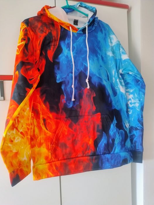 Nowa bluza z kapturem rozm.M