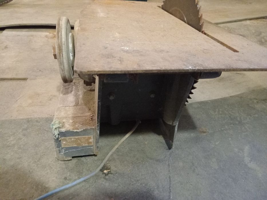 Циркулярка точило " Эолит " СССР  наждак станок заточной электропила