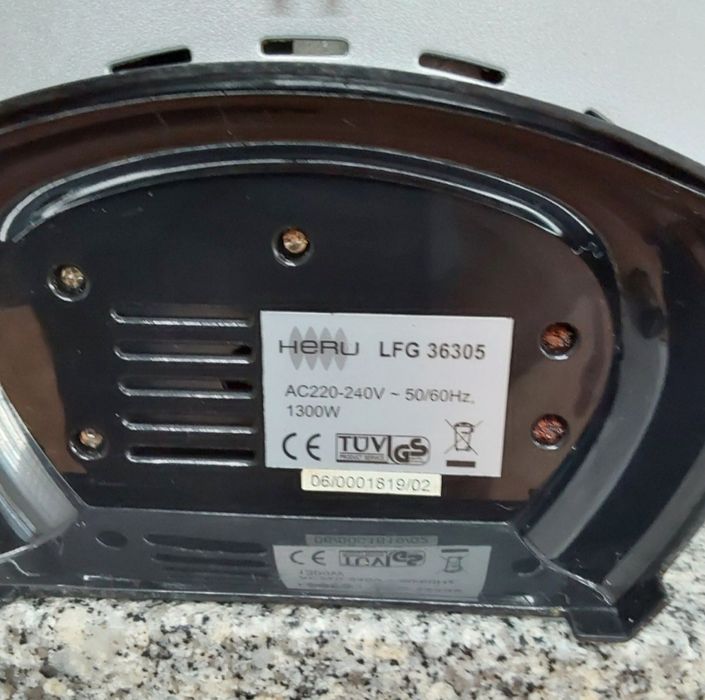 TOSTADEIRA E GRILL,FUNCIONA 100%. Casa,Cozinha,Restaurante,Campismo.