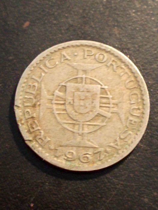 moeda de 2,5 escudos - Angola	1967	-Cupro Niquel - Bela MBC+*