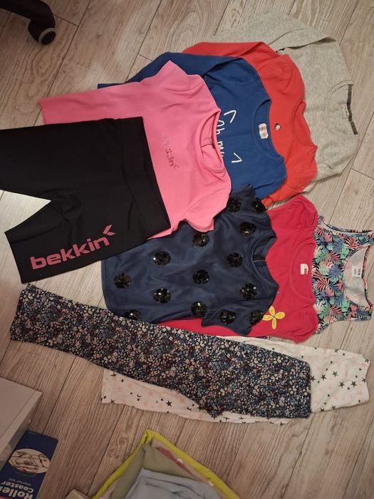 Bluzki, sweterek, sukienka, spodenki rozm 134-140