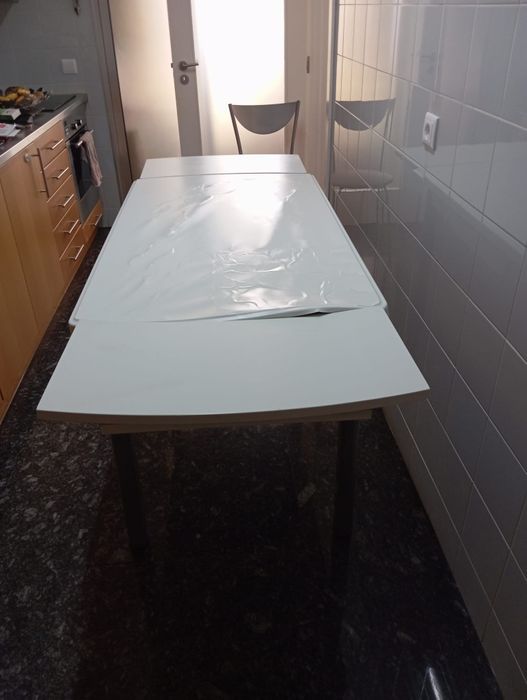 Mesa de cozinha extensível