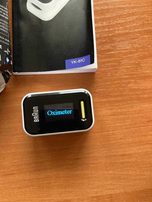 Braun YK-81CEU Pulsoksymetr medyczny napalcowy