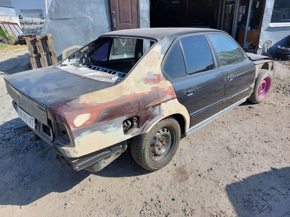 BMW E34 на запчасти m50b25