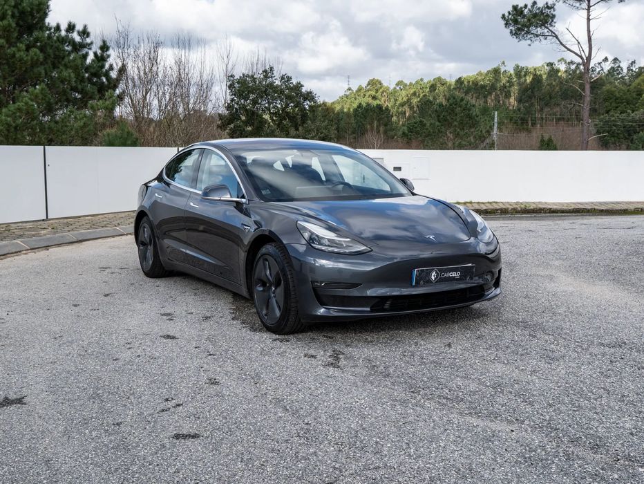 Tesla Model 3 Long-Range Dual Motor AWD