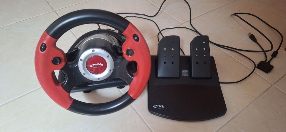 Volante NGS Diabolo + Pedais (PC / PS2 / PS3)