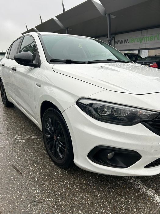 FIAT TIPO 1.3 M-Jet Lounge Tech