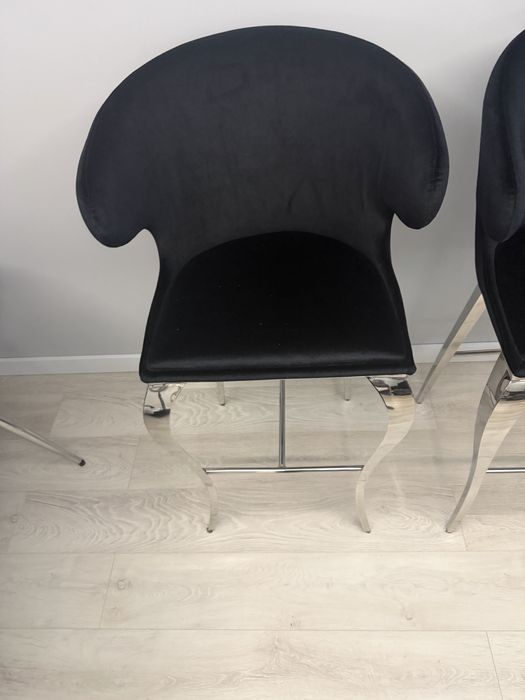 Krzesla hokery glamour