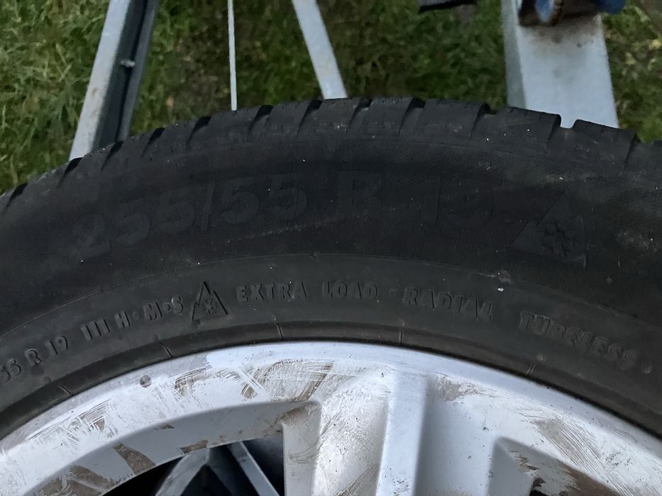 Continental contwintercontact ts830p suv 255 55 r19 xl 4-5mm