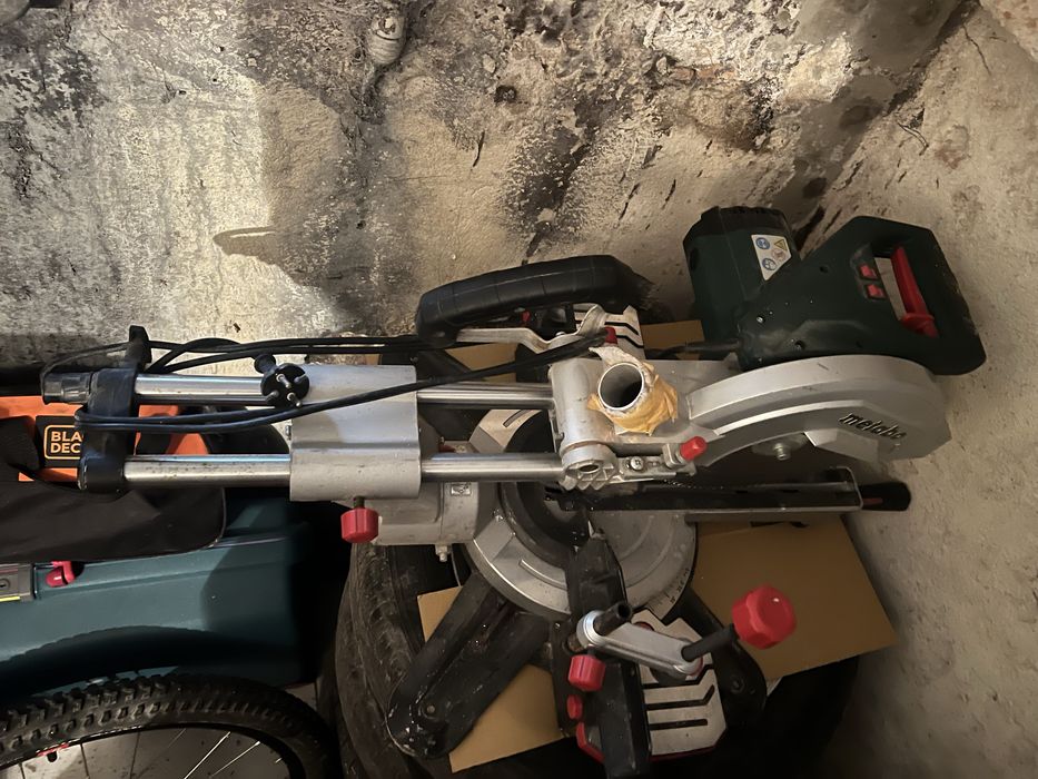 Piła ukosna firmy metabo