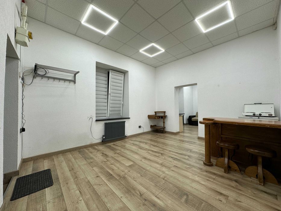 Продаж Квартири/Офісу в центрі міста. Майдан ринок.