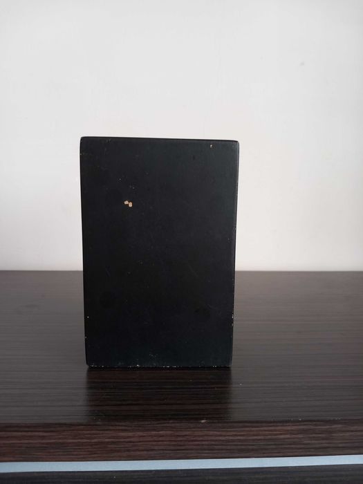 szkatułka drewniana z piratem