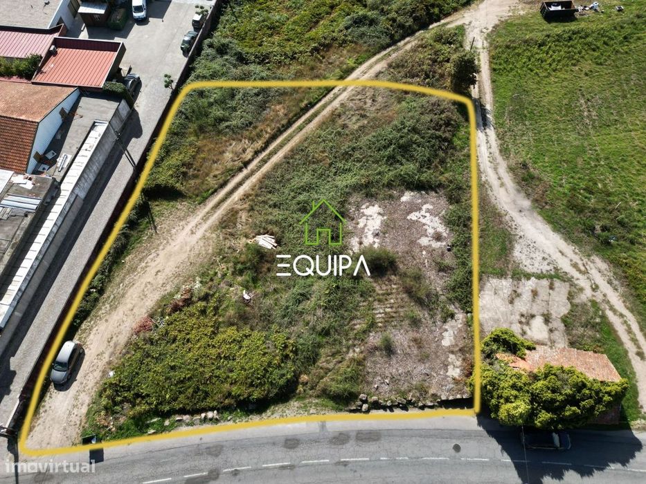 Terreno urbano c/projeto aprovado para construção de 11 moradias em