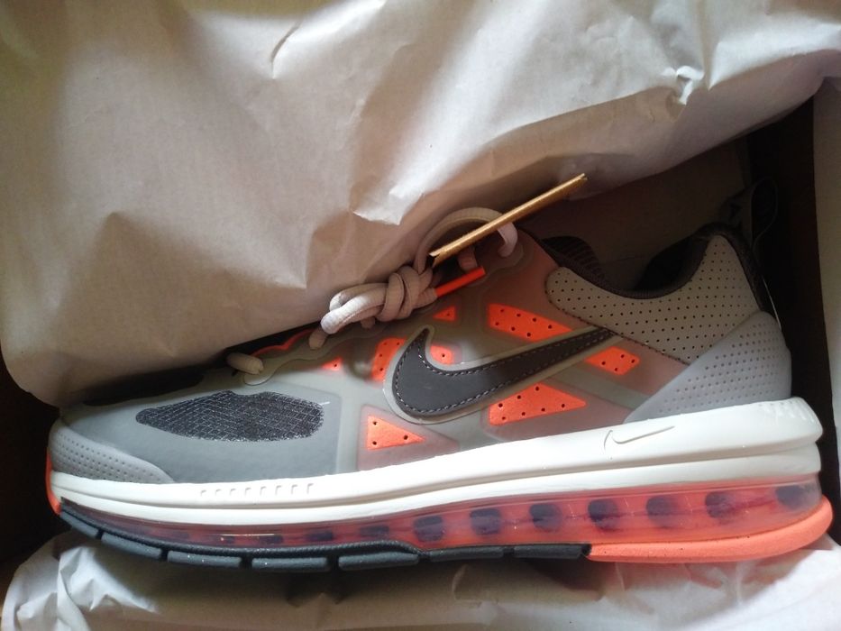 buty nike air max genome rozm.41(26 cm.)