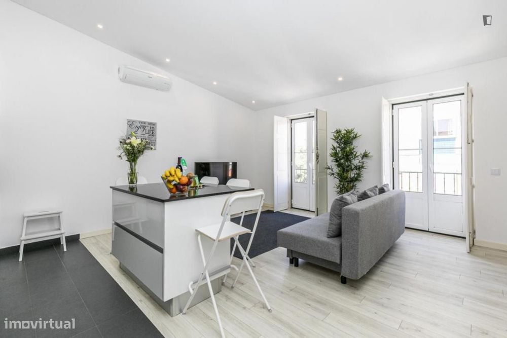 Apartamento com 2 quartos - localizado em Arroios Lisbon