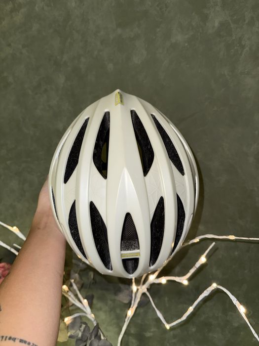 Велошолом Mavic AKSIUM ELITE W/M12