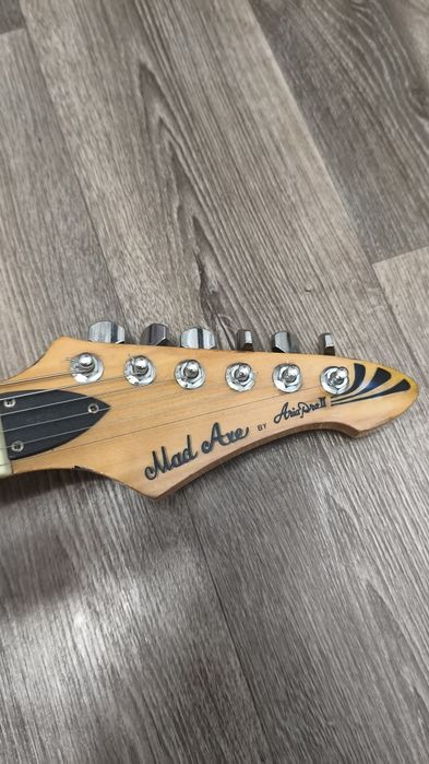 Aria Pro 2 та Fender Champion 20