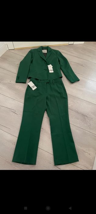 Garnitur nowy soczysta jesienna zieleń r.38 Zara