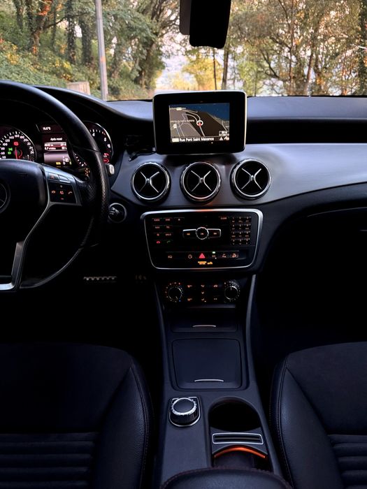 MERCEDES GLA200 AMG 7G-Tronic 4Matic