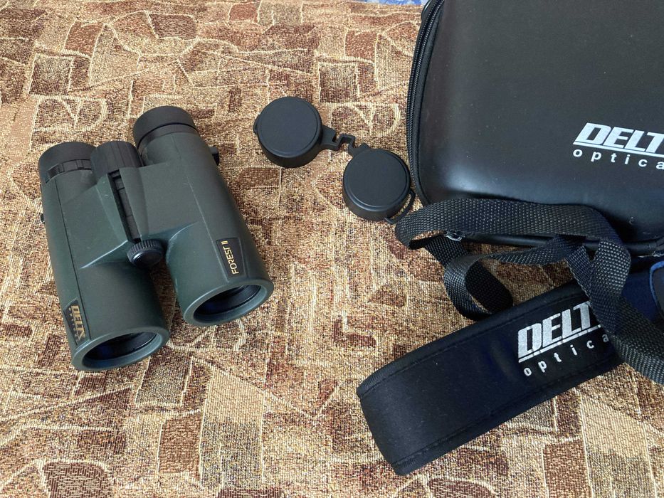 Бинокль Delta Optical FOREST II 8x42