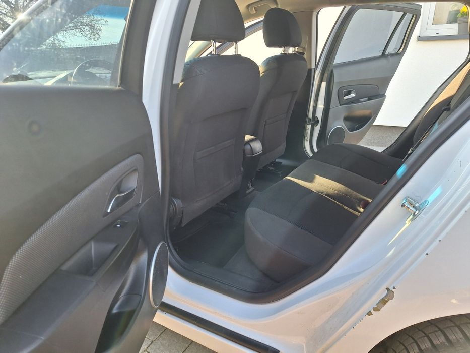 Chevrolet Cruze 1.6 Benzyna